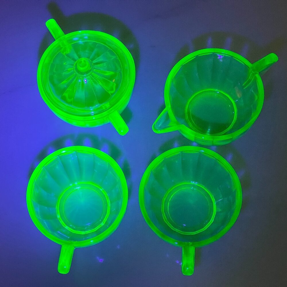 1930s Akro Agate Uranium Glass Espresso-Sized Glass Set